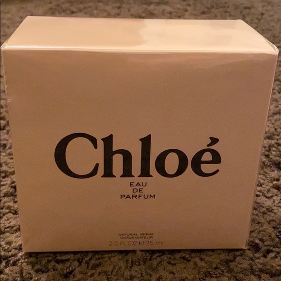 Chloe - Picture 2 of 5